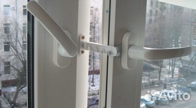 Ограничитель открывания окон метал белый