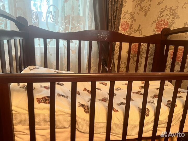 Детская кроватка