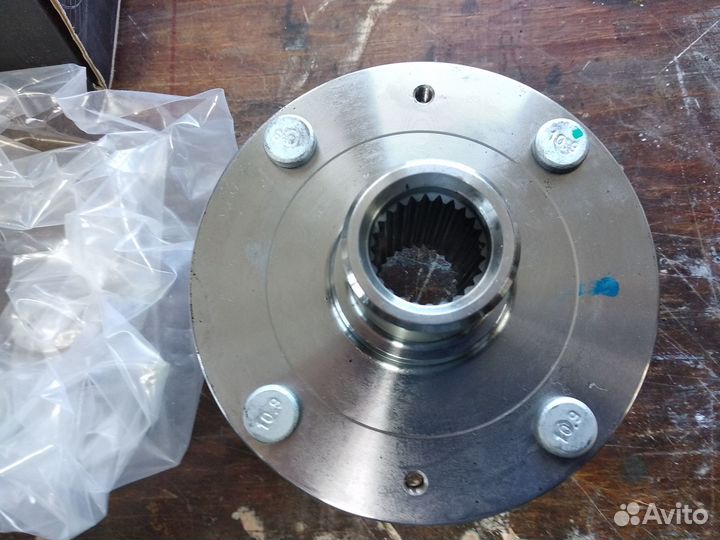 Ступица переднего колеса Hyundai Matrix DB82202