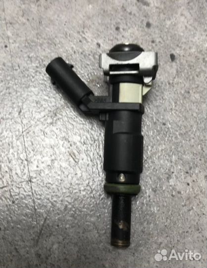 Форсунка Mercedes-Benz S-Class W221 M272.974 2011