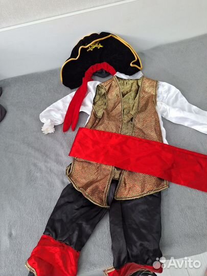 Новогодний костюм пирата