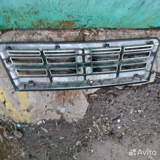 Решетка радиатора киа Маджентис