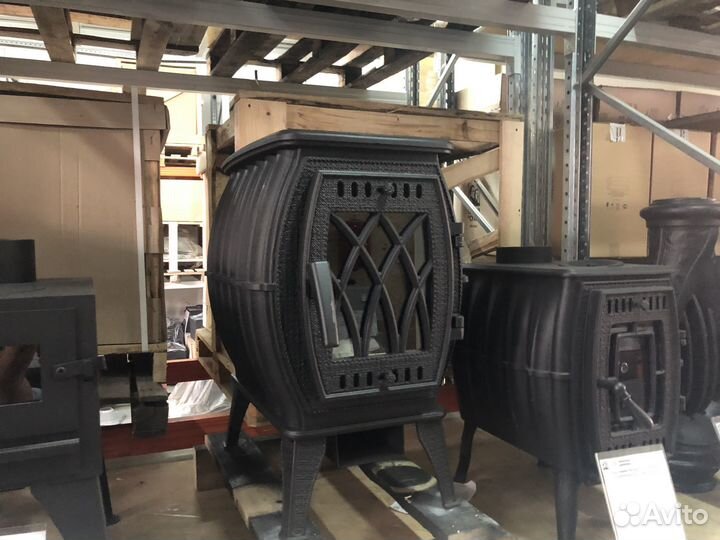 Печь камин на дровах