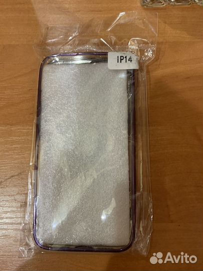 Чехол на айфон 14