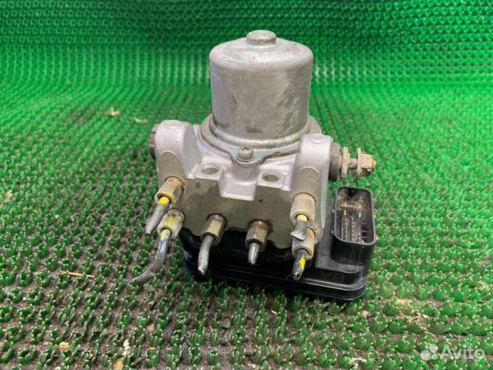 Блок ABS (насос) Honda Civic EU1 D15B 2003