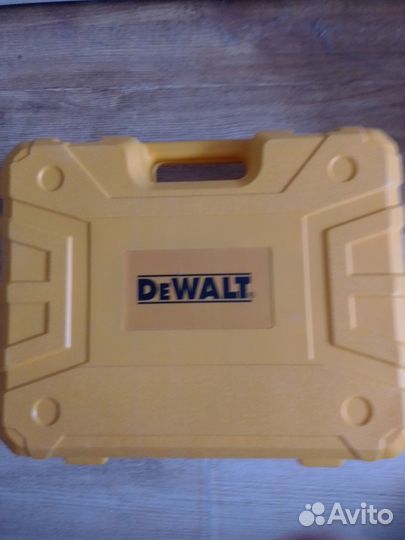 Dewolt в наборе