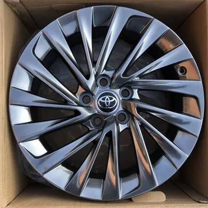 Литые диски Toyota 8×R18 5×114.3