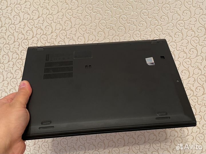 Thinkpad X1 Carbon Gen6 i5-7300u.8gb.256ssd FHDips