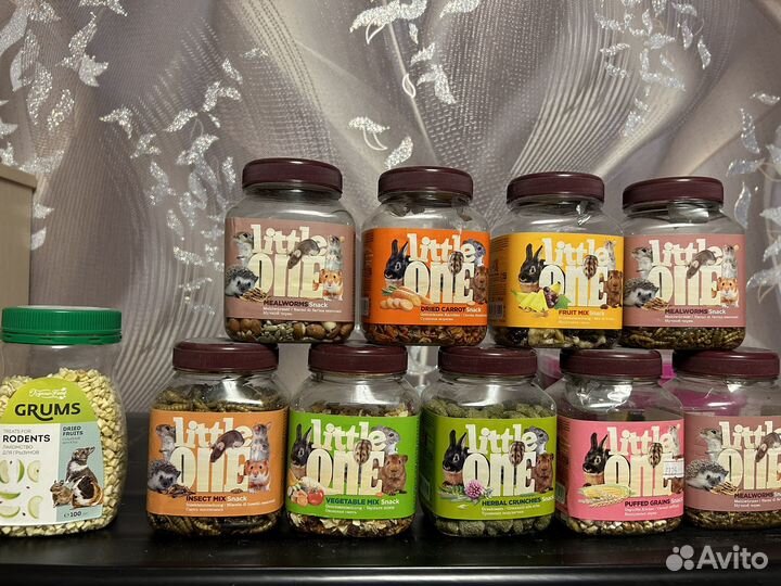 Корм и лакомска для хомяков