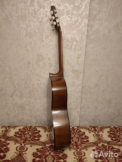 Классическая гитара yamaha С40