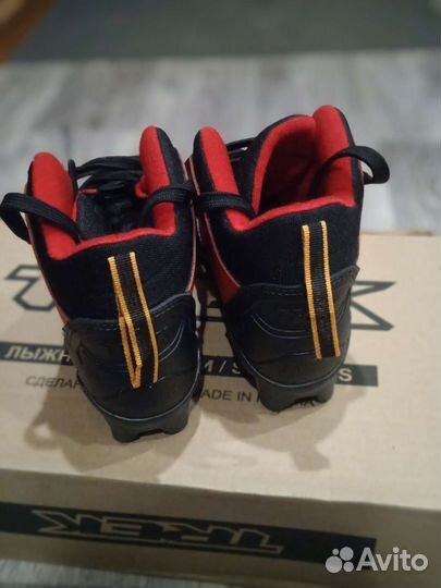 Лыжные ботинки 36размер