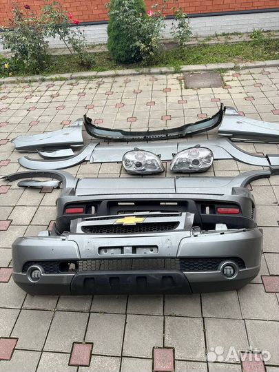 Обвес, молдинги и накладки на Chevrolet Niva