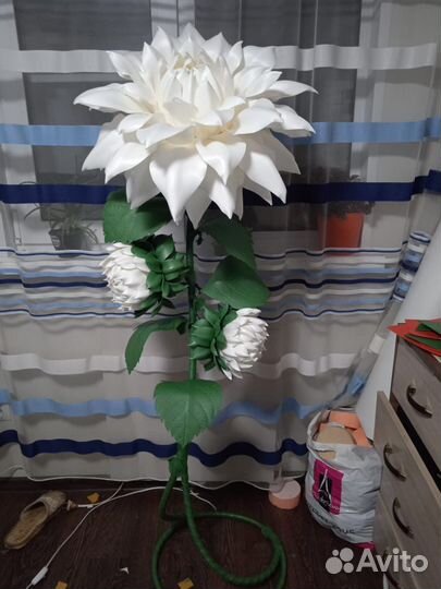 Корзина с цветами из изолона