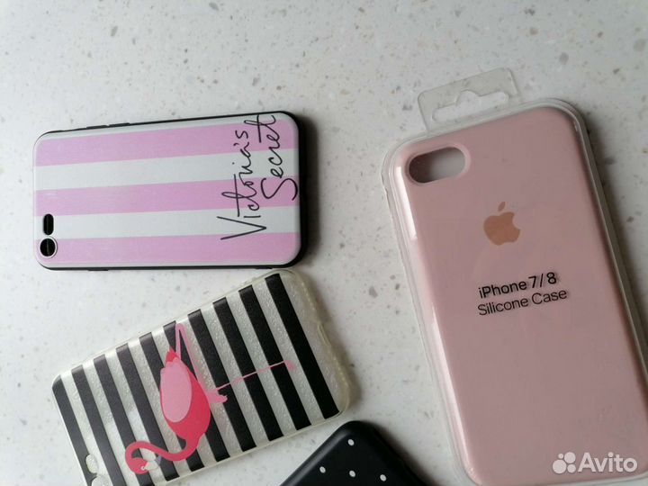 Много чехлов на iPhone 7