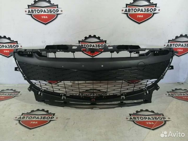Решетка бампера Mazda 3 BL