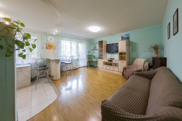 4-к. квартира, 78,2 м², 1/9 эт.