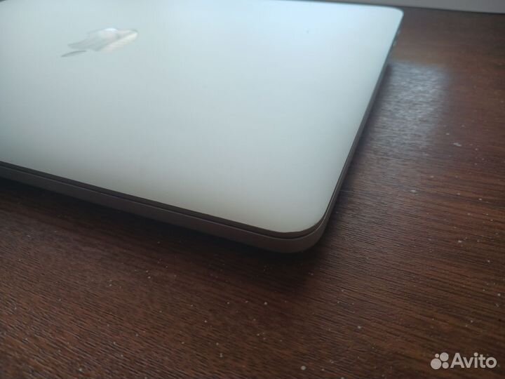 MacBook Pro 13 retina i7 8/256