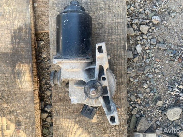 Мотор стеклоочистителя передний Hyundai Elantra