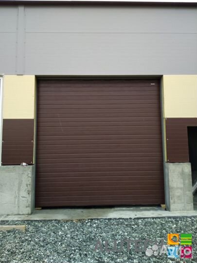 Гаражные ворота alutech