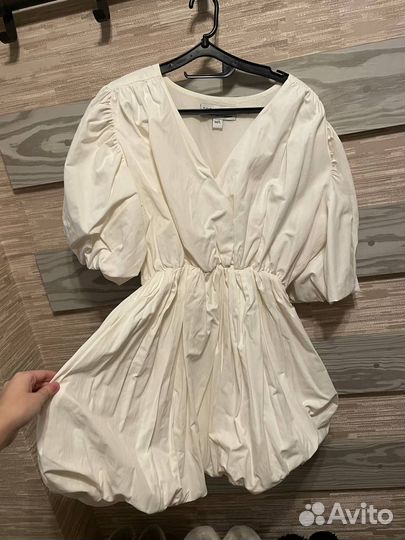 Белое платье 