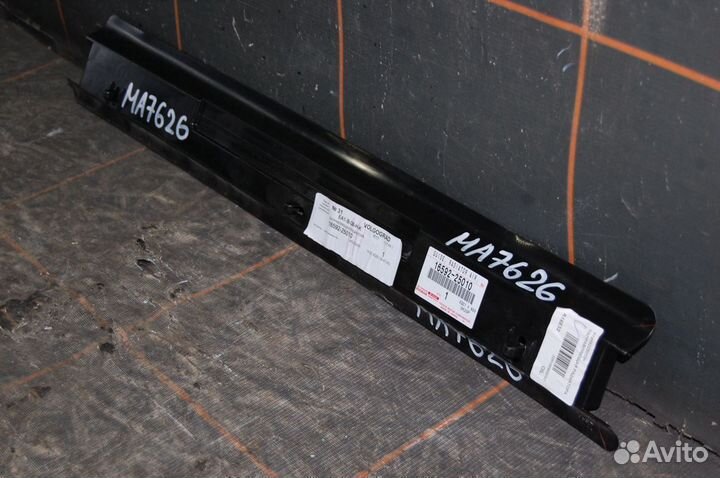 Направляющая радиатора - Toyota Camry V70