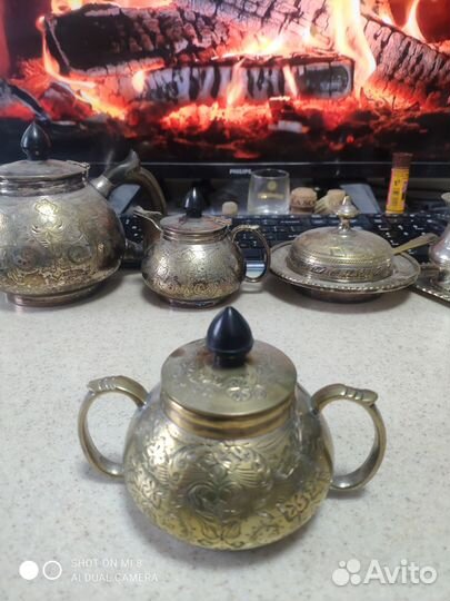 Индийский латунный прибор для сервировки