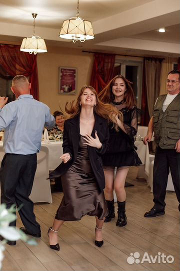 Ведущий + DJ + звук и свет