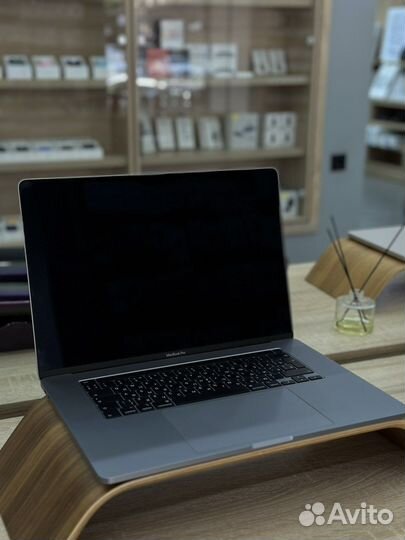 Apple MacBook Pro 16 M1 Pro 16/512GB