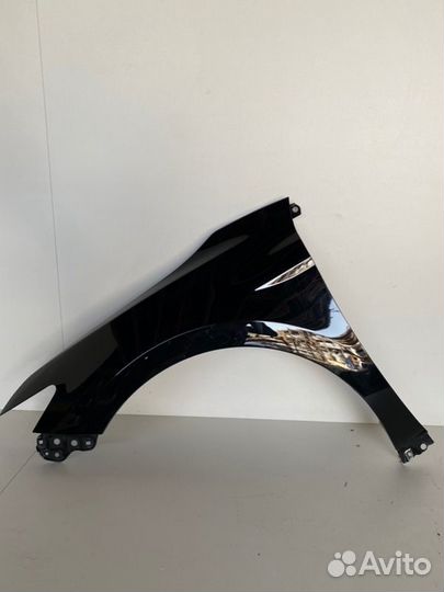 Крыло переднее левое Toyota Camry V70/V75