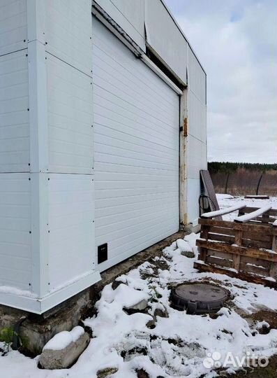 Секционные ворота