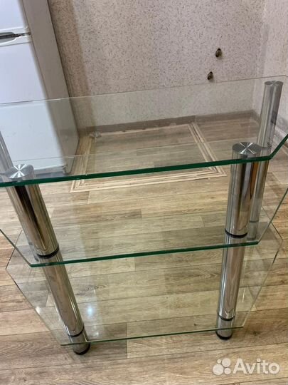 Стол под телевизор