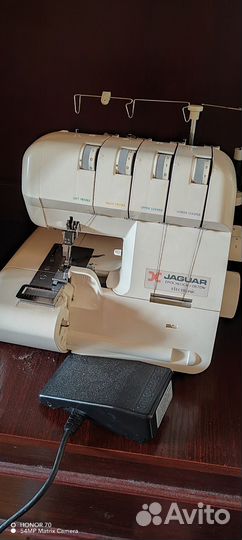 Швейная машина Jaguar
