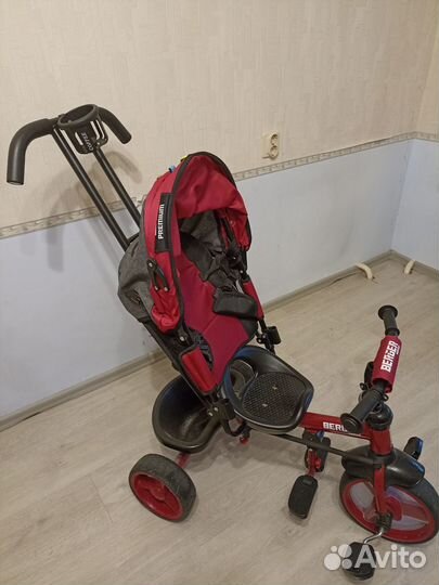 Детский велосипед с ручкой