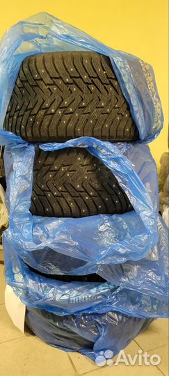 Nokian Tyres Hakkapeliitta 8 SUV 275/40 R20 и 315/35 R20