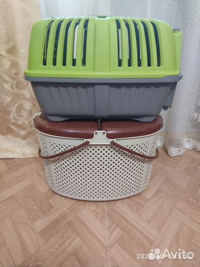 Переноска для животных пластиковая