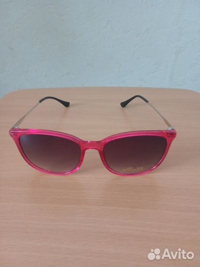 Очки солнцезащитные женские. Франция UV Protection