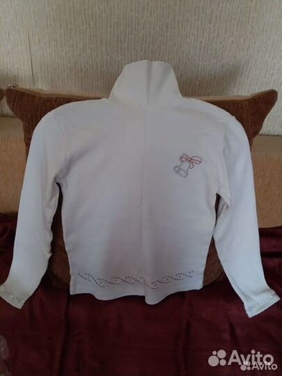 Водолазка белая новая. Подушки перьевые