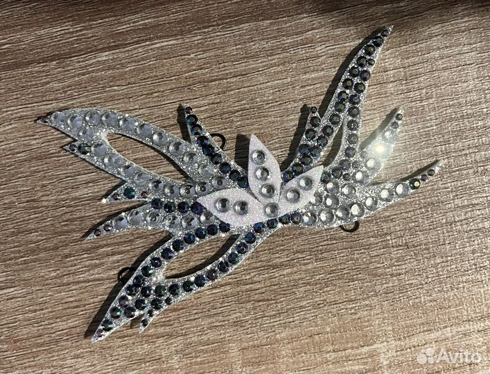 Украшение на пучок для гимнасток