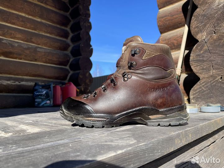 Трекинговые ботинки мужские