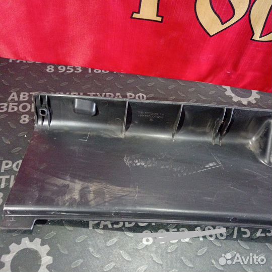 Накладка замка багажника LADA Granta FL седан