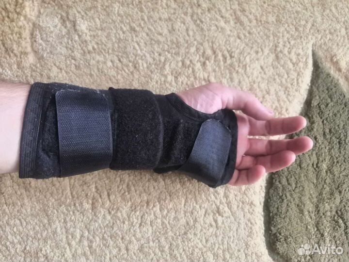 Бандаж для запястья