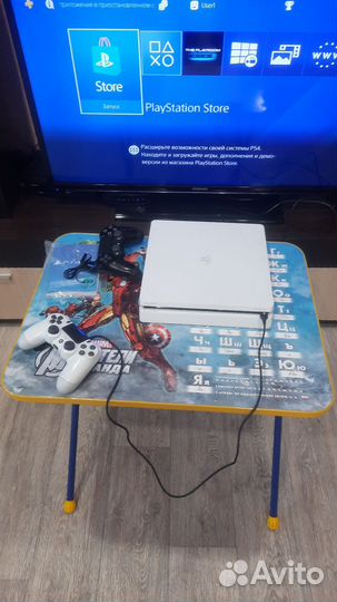 Sony playstation 4 slim 1TB GlacierWhite