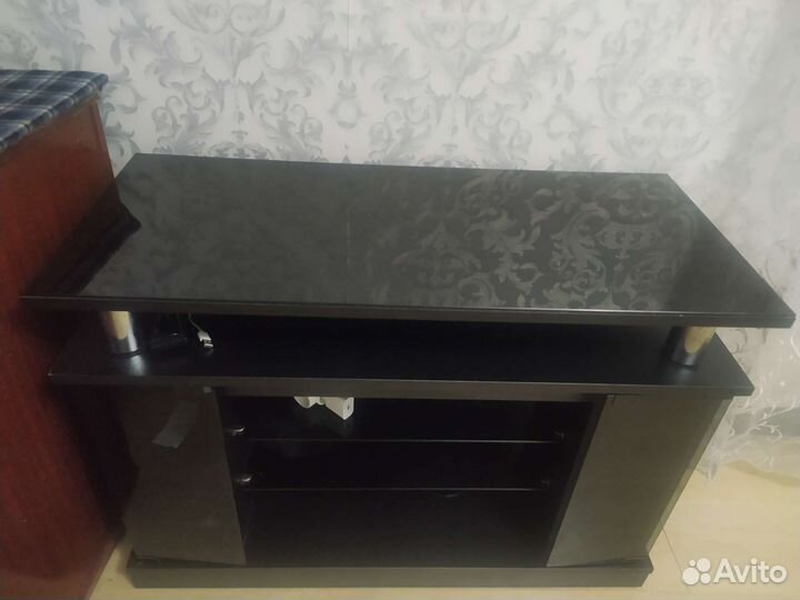 Тумба под телевизор