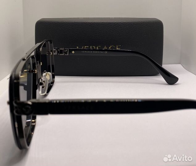 Солнечные очки Versace унисекс