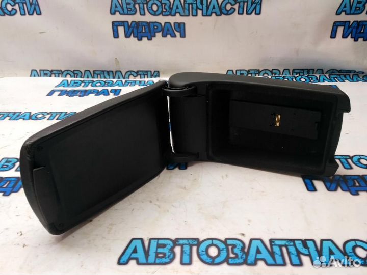 Подлокотник Audi A6 С6 2007 4F08642096PS Удовлетво