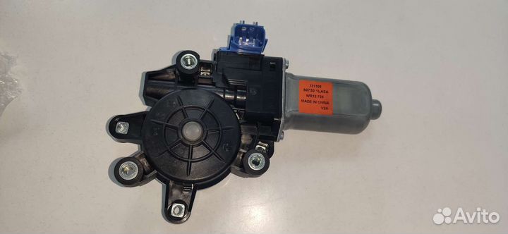 Мотор стеклоподъемника Nissan Patrol\807301LA0A