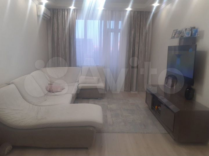 3-к. квартира, 100 м², 7/14 эт.