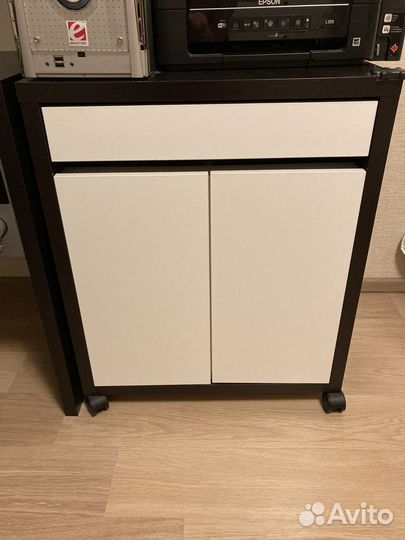 Черно-белый письменный стол mikke + шкафчик mikke