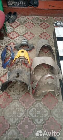 Пластик на китайский скутер клюва уже нет