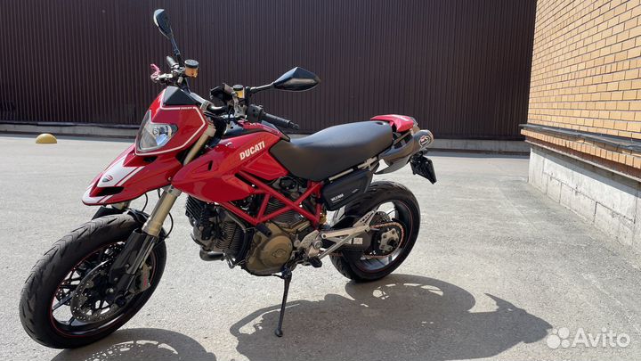 Ducati hypermotard 1100s